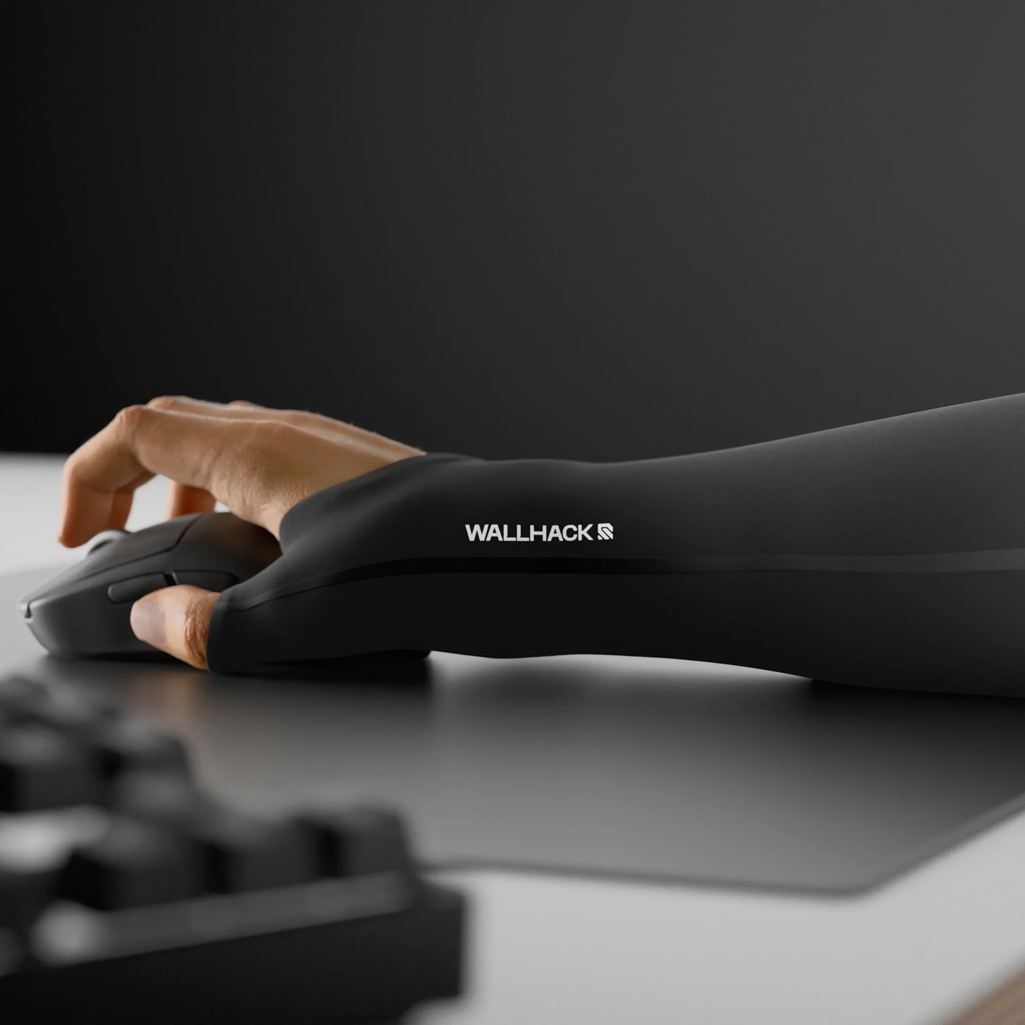 Wallhack Pro Sleeve - Image 4