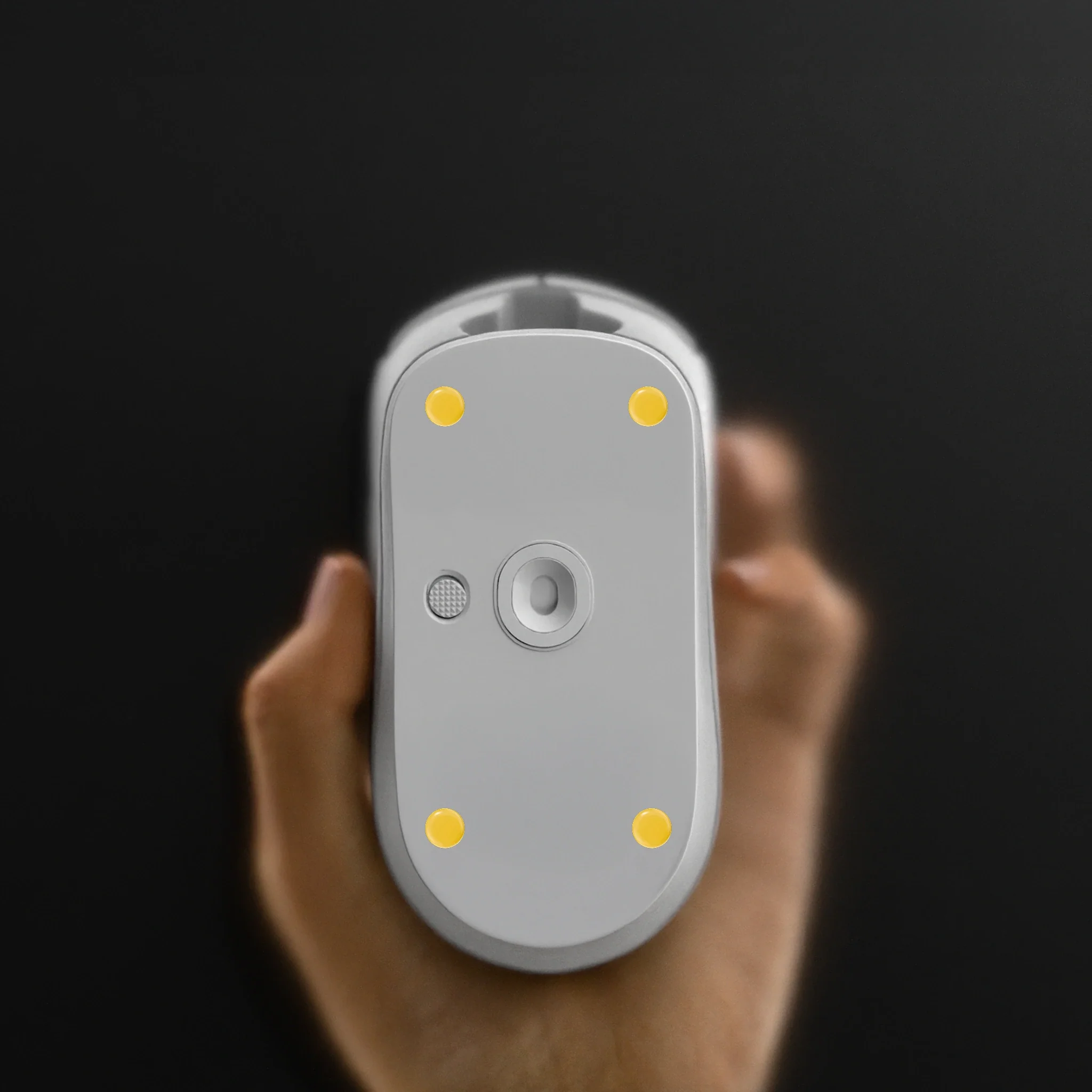 Wallhack Skates PTFE Yellow Dots - Image 3